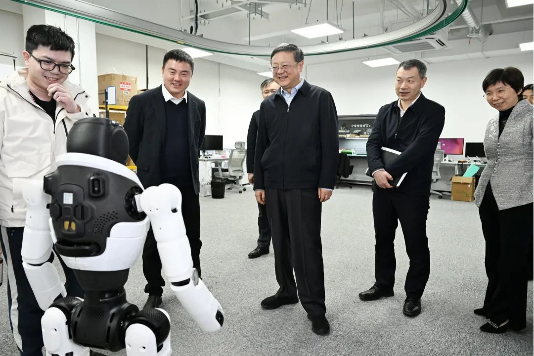 上海市委书记陈吉宁专题调研DB视讯多宝机器人